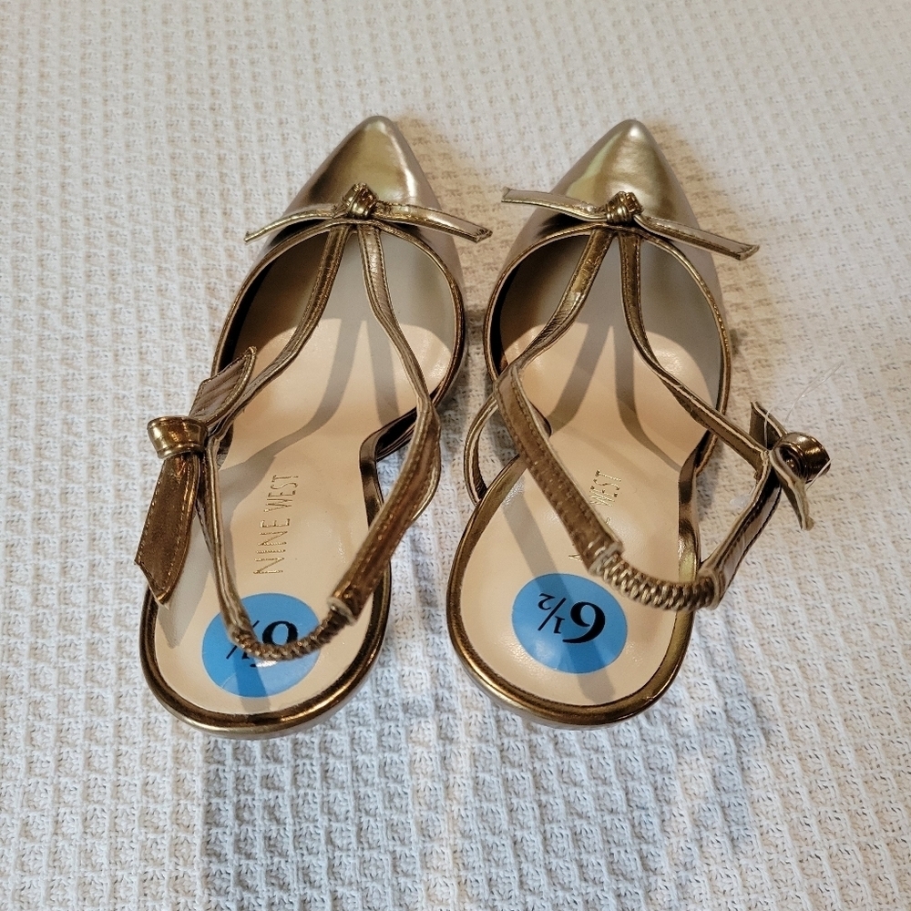 Nine West Gold Women's Shoes - Picture 4 of 10